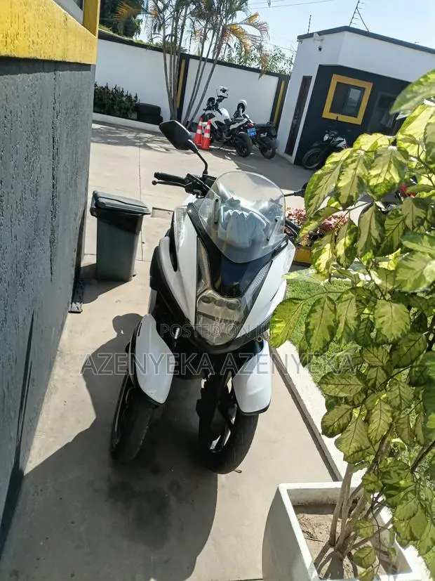 Yamaha NMAX 155 2025 White · Photo 1