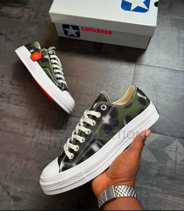 Converse All Star Low Og Amry Color and White · Photo 1