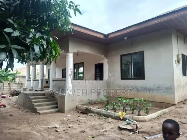 4bdrm House in Kenyase, Kumasi Metropolitan for sale · Photo 1