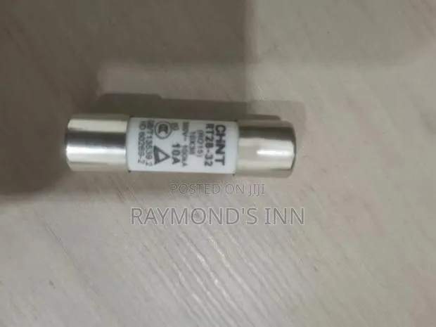 Fuse. Rt28-32(ro15) · Photo 1