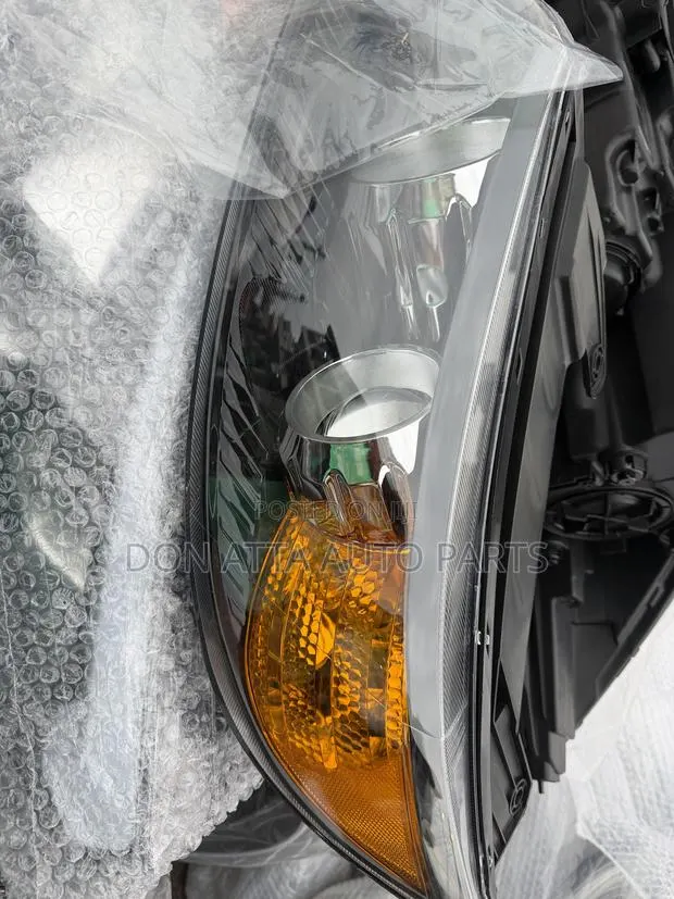 Kia Sorento 2012 Headlights Available · Photo 1