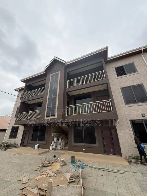 2bdrm Apartment in Tema Community 25 for rent · Photo 1