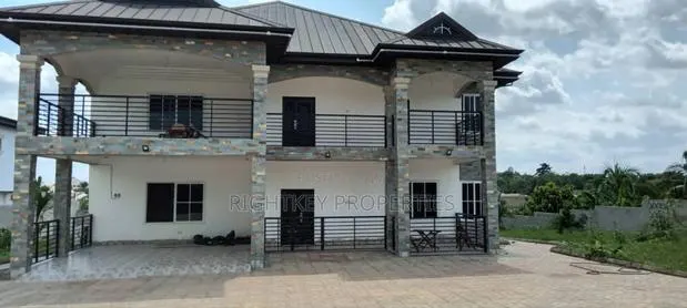 4bdrm House in Kotei Apemso, Kumasi Metropolitan for sale · Photo 1