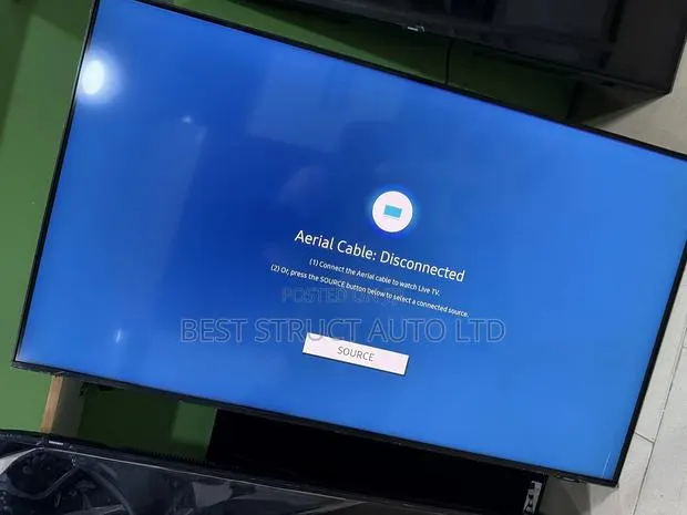 Neat Samsung 50 Inches Smart Crystal · Photo 1