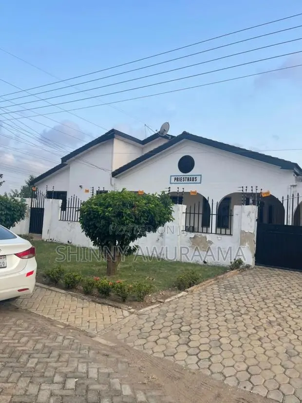 4bdrm House in Emefs Estate, Afienya for sale · Photo 1