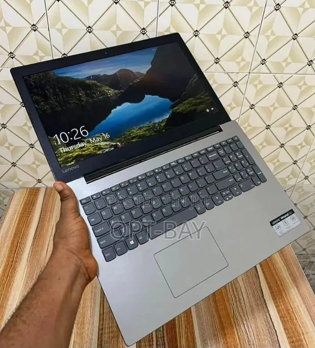 Laptop Lenovo IdeaPad 320 8GB Intel Core i5 HDD+SSD 1T · Photo 1