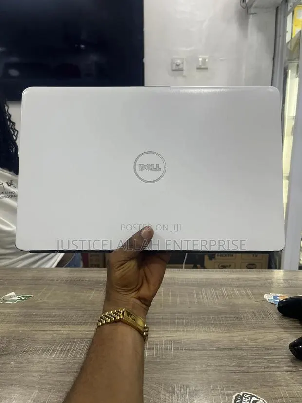 Laptop Dell Inspiron 15 1545 4GB Intel Core M2 HDD 500GB · Photo 1