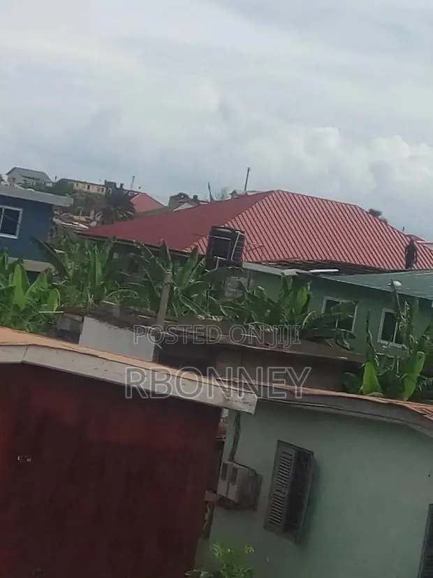 12bdrm Block of Flats in Takoradi for sale · Photo 1