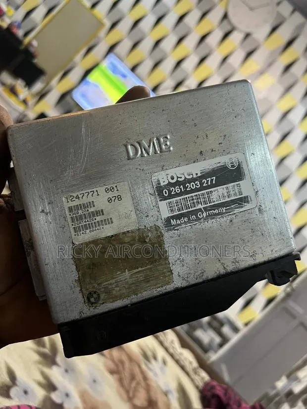 BMW E36 Control Board · Photo 1