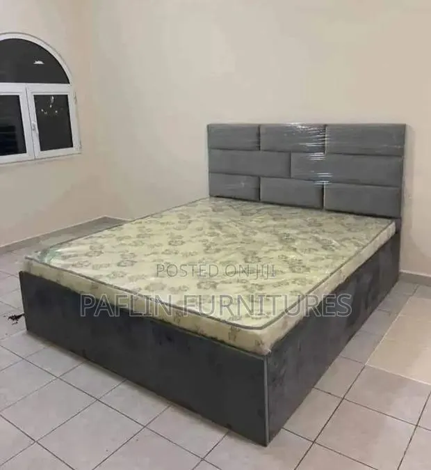 Paflin’S Quality Queen Size Bed Frame · Photo 1