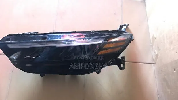 I Sell Car Parts Like Headlights,taillight,Speaking Headlights Lights · Photo 1