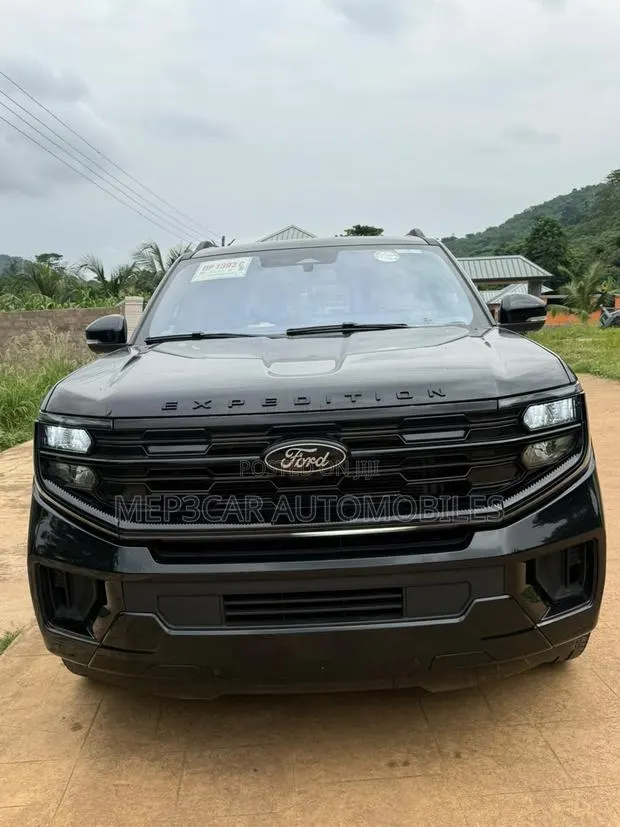 Ford Expedition Platinum 4x4 2025 Black · Photo 1