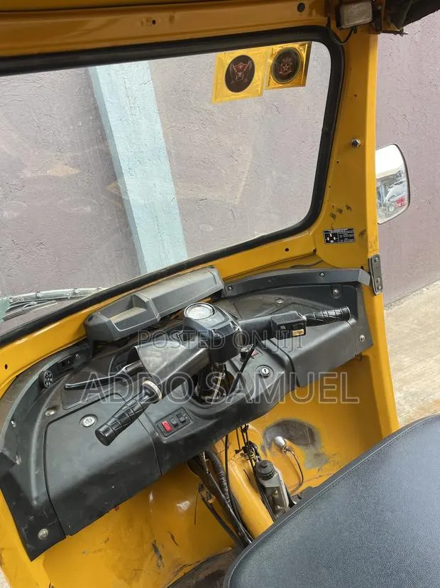 Tricycle 2025 Yellow · Photo 1