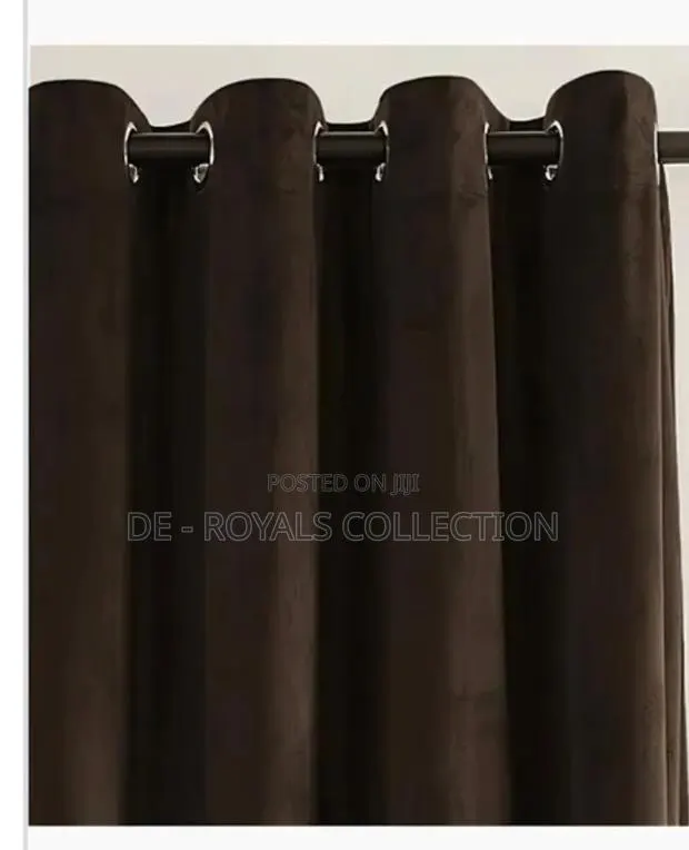 Total Blackout Curtains · Photo 1