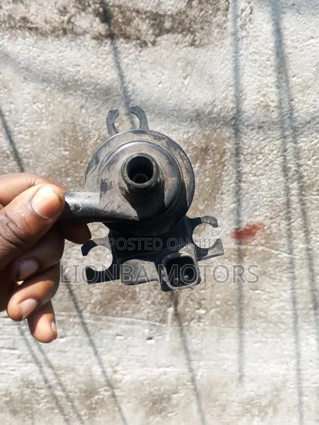 Highlander 2018 Four Pins Water Pump · Photo 1