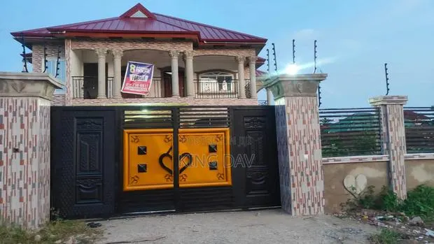 8bdrm Mansion in Millenium City for sale · Photo 1