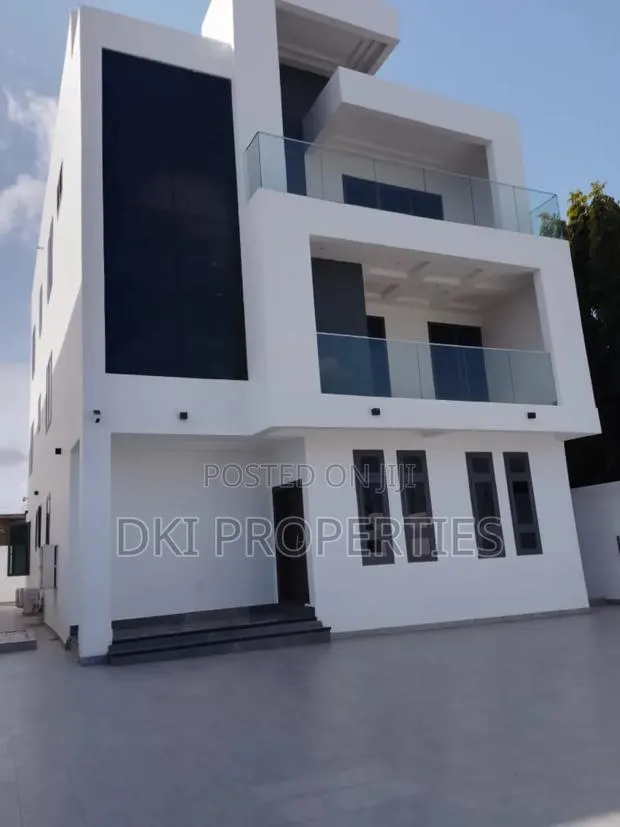 4bdrm House in Dki Properties, Bawaleshie for sale · Photo 1