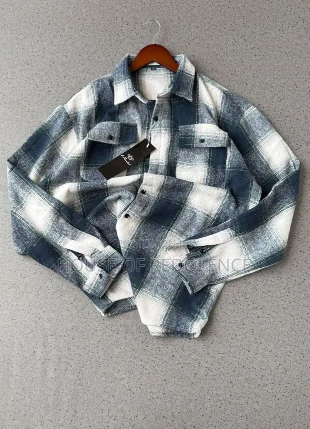 Zara Long Sleeves Shirt · Photo 1