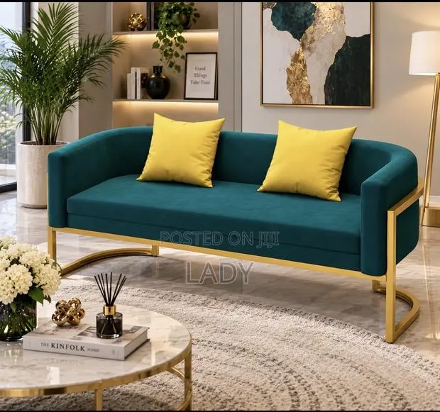Gold Sofa for Sale · Photo 1