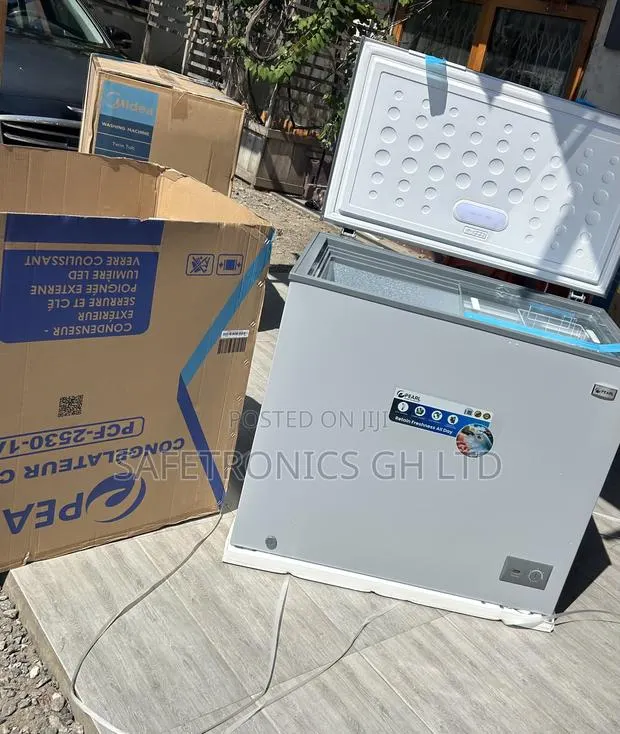 Newly Bulky Pearl PCF-2530 200-Liter Single-Door Chest Freezer · Photo 1