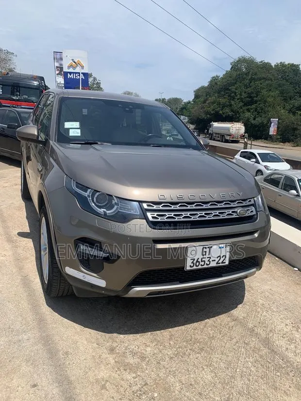 Land Rover Discovery HSE Diesel 4x4 2017 Gold