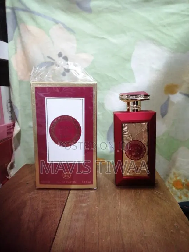 Queen Of Red · Photo 1