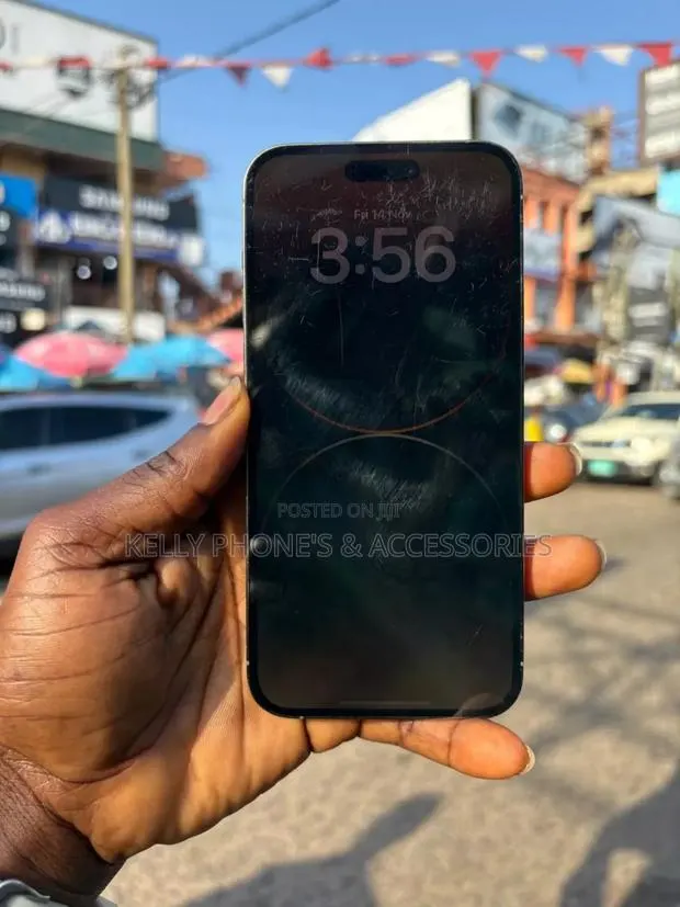 New Apple iPhone 14 Pro Max 256 GB Gold · Photo 1