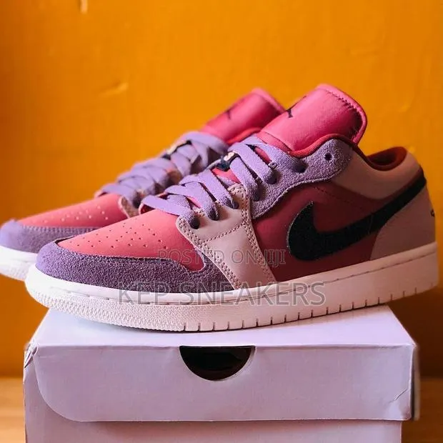 Nike Air Jordan 1 Low “Canyon Rust · Photo 1