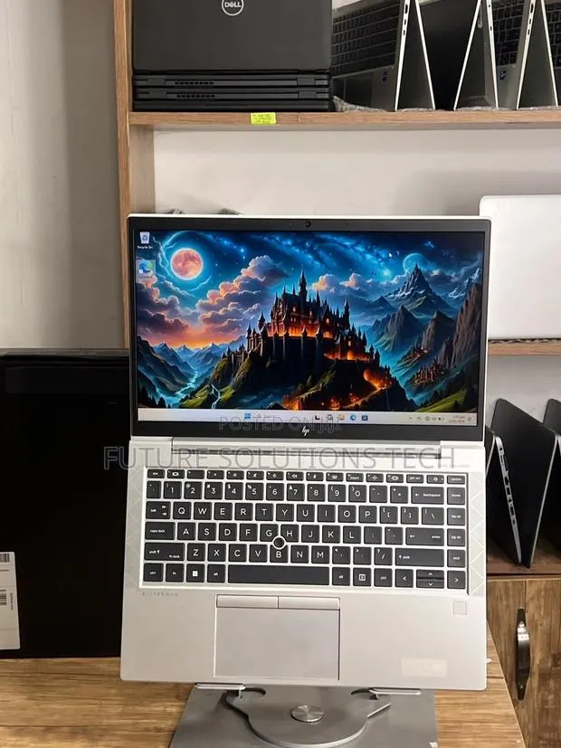Laptop HP EliteBook 845 G8 8GB AMD Ryzen 5 SSD 256GB · Photo 1
