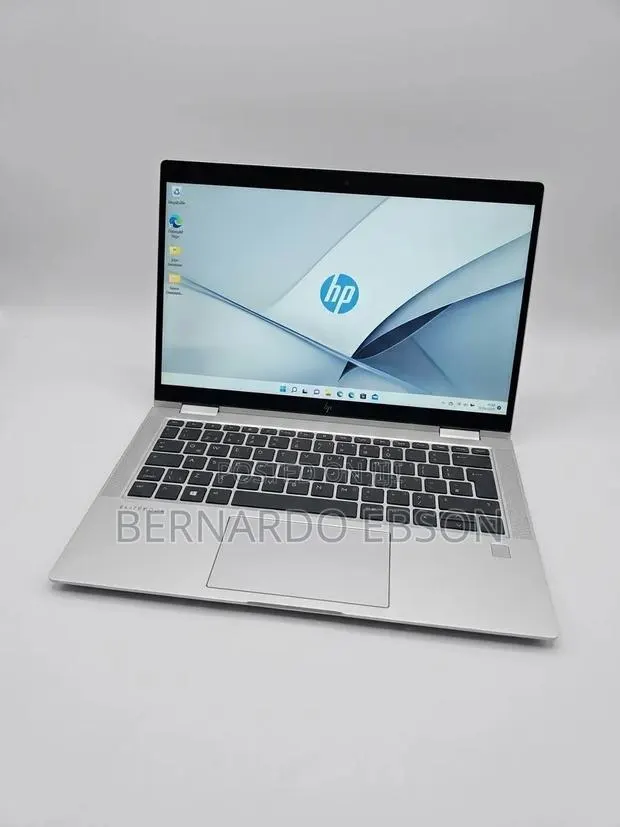 Laptop HP EliteBook 1030 8GB Intel Core i5 SSD 256GB · Photo 1