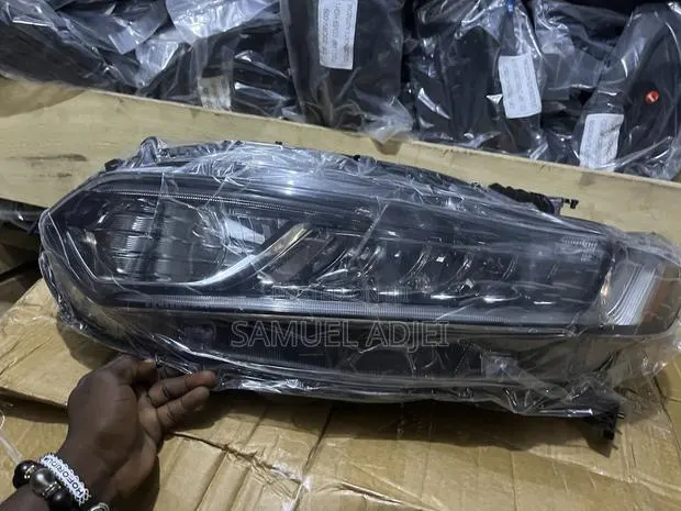 Honda Accord 2018 to 2021 Headlight Half Led. · Photo 1