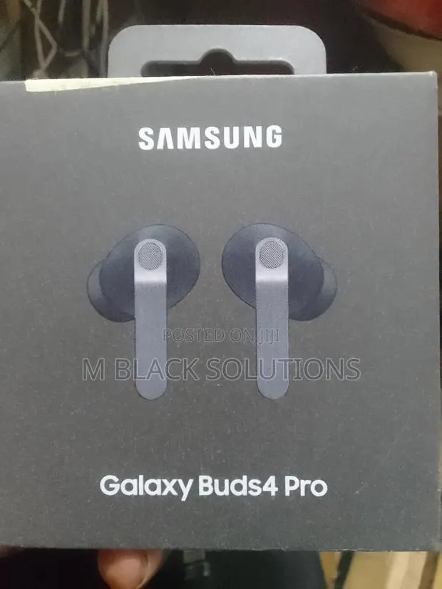 Samsung Galaxy Buds4 Pro Earbuds · Photo 1
