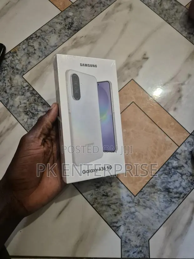 New Samsung Galaxy A36 128 GB White · Photo 1