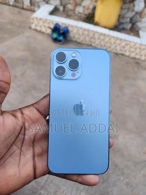 Apple iPhone 13 Pro Max 256 GB Blue · Photo 1