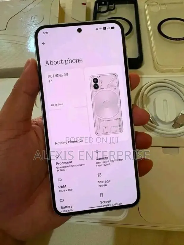 New Nothing Phone 2 256 GB White · Photo 1
