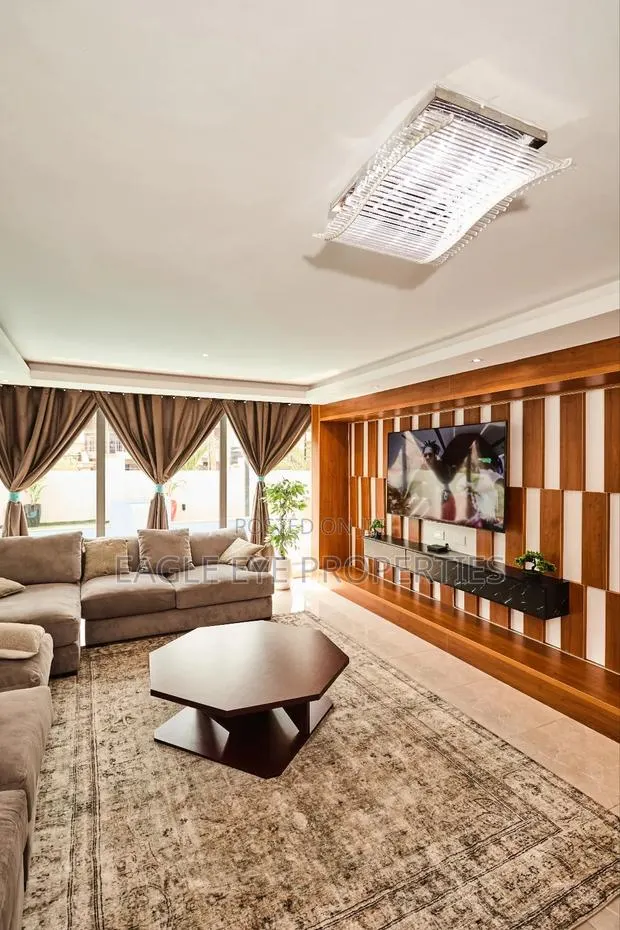Furnished 3bdrm House in East Legon for rent · Photo 1