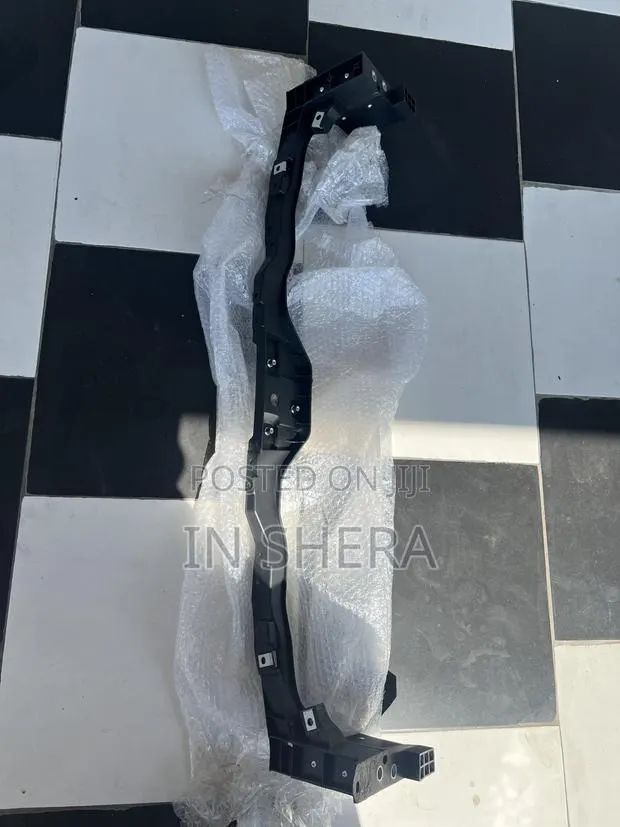 Mitsubishi Outlander Radiator Support 2022 2023 2024 2025 · Photo 1