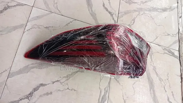 Hyundai Elantra 2019 Taillight · Photo 1