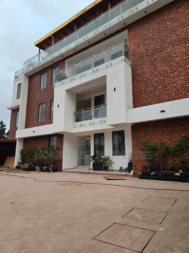 Furnished 20bdrm Apartment in East Legon Ars, American House for sale · Photo 1