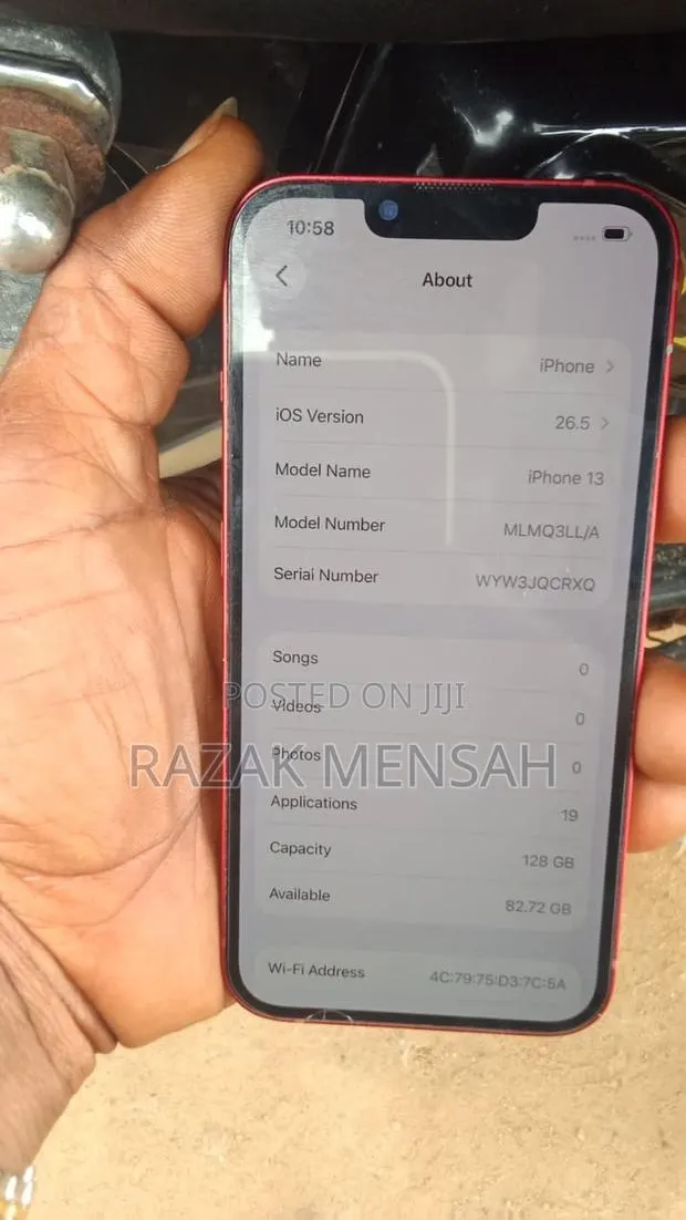 Apple iPhone 13 128 GB Red · Photo 1