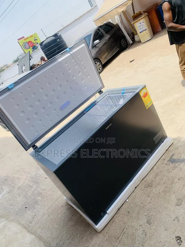 371l Chest Freezer Single Door Samsung · Photo 1