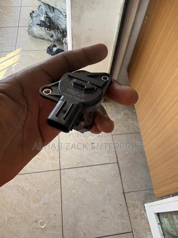 Toyota Camry 2018 Model Air Flow Meter · Photo 1