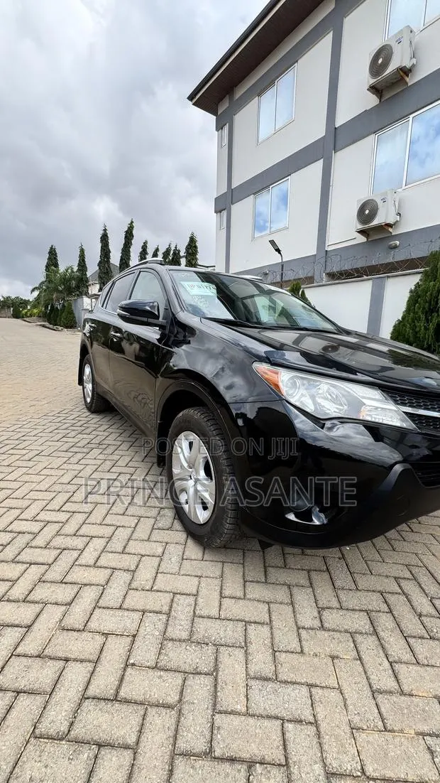 Toyota RAV4 XLE 4dr SUV (2.5L 4cyl 6A) 2015 Black · Photo 1