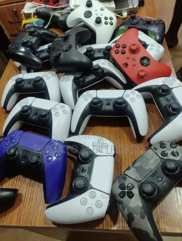Ps5 Original Controllers Available in Bulk · Photo 1