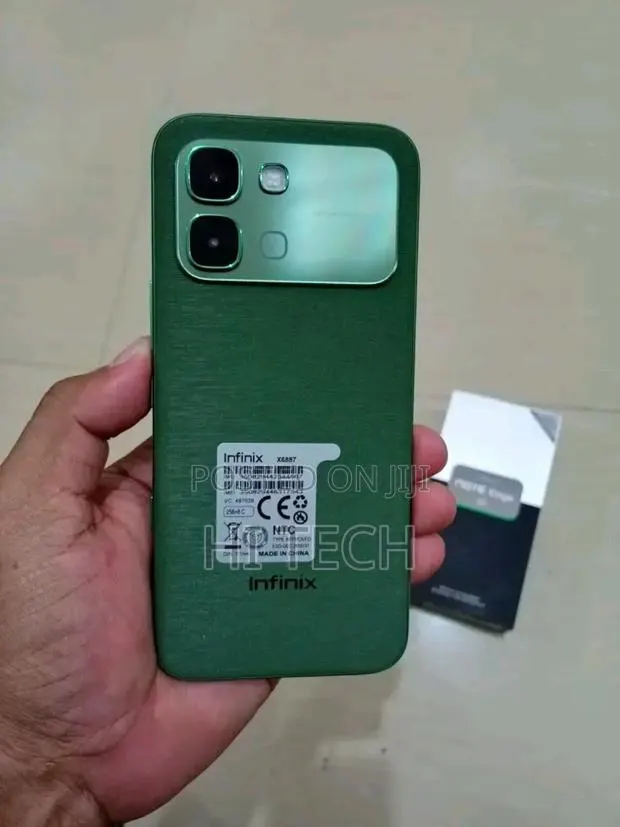 Infinix Note Edge 256 GB Green · Photo 1