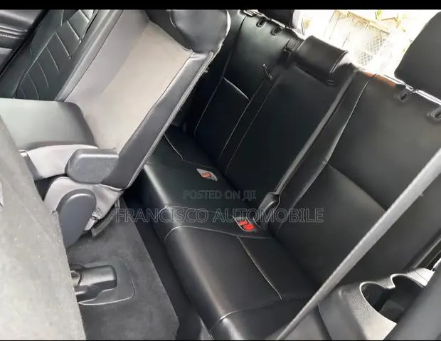 Toyota Highlander XLE 2022 Blue · Photo 1