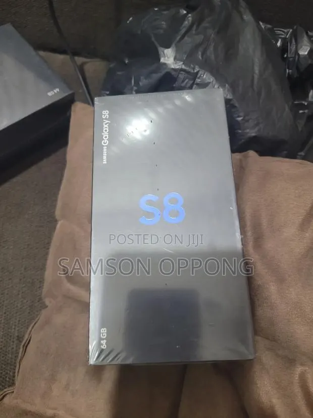New Samsung Galaxy S8 64 GB Black · Photo 1