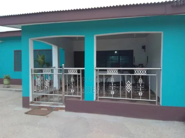 4bdrm House in Taifa-Burkina for sale · Photo 1