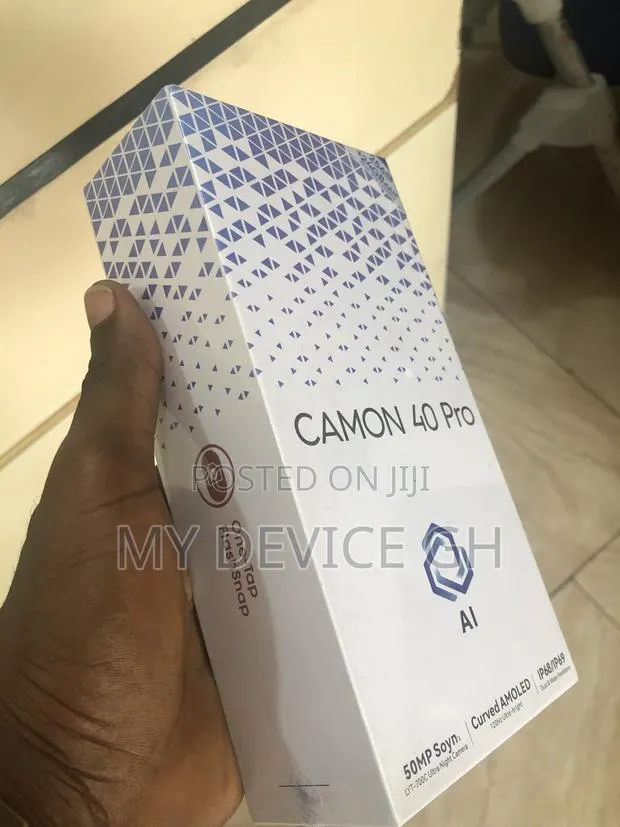 New Tecno Camon 40 Pro 5G 256 GB Black · Photo 1