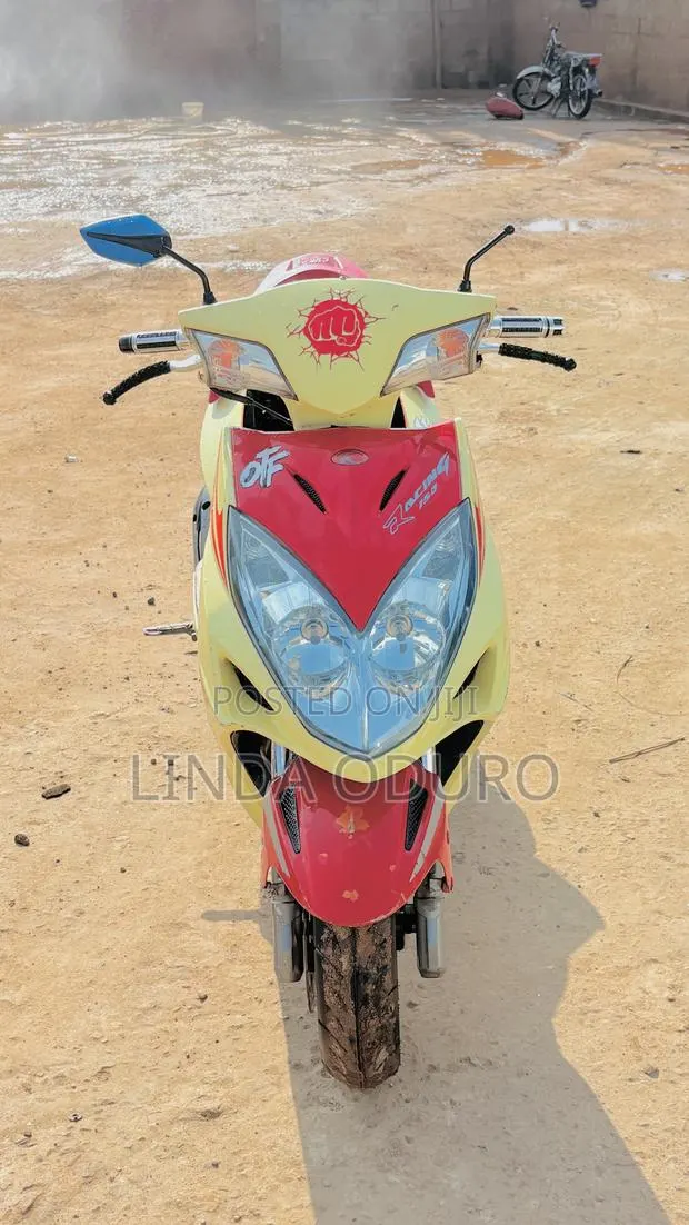 New Kymco 2023 Yellow · Photo 1